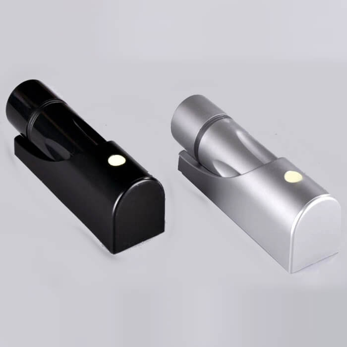 LED迷你型手電筒新款【壁掛式、單顆超大LED燈珠、黑/銀色)150*41*40mm